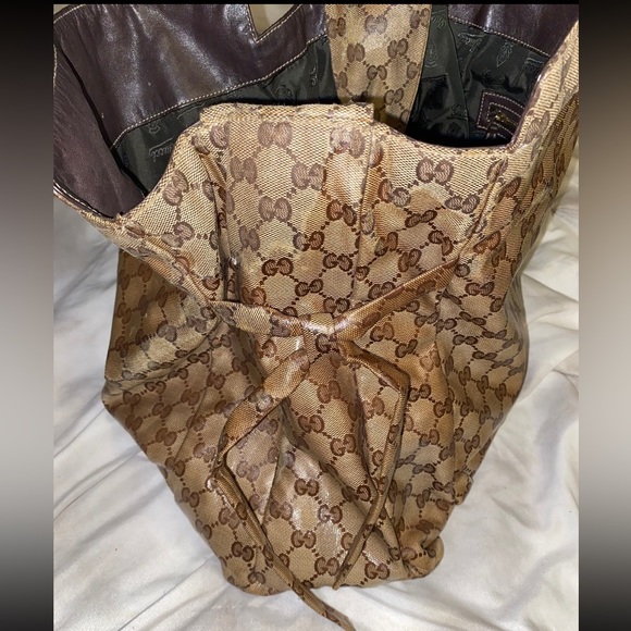 GUCCI ORIGINAL GG CRYSTAL HYSTERIA SHOULDER BAG - Picture 11 of 15